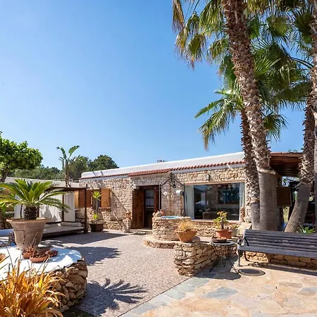 Cardona Villa